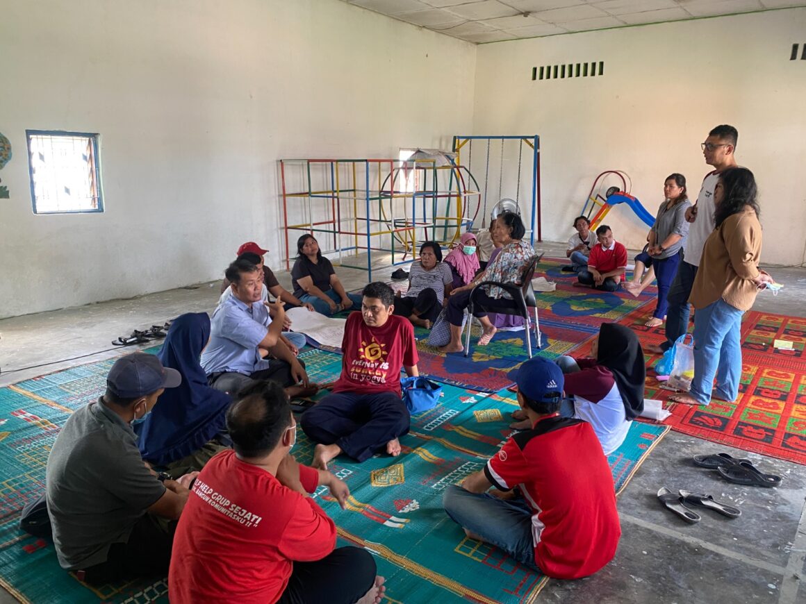 Self Help Group (Kelompok Keluarga Sahabat Sejati)