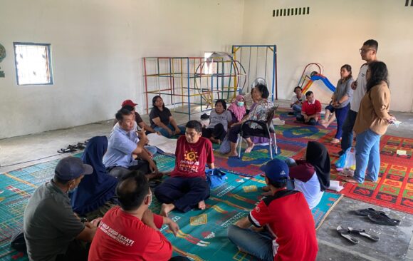 Self Help Group (Kelompok Keluarga Sahabat Sejati)