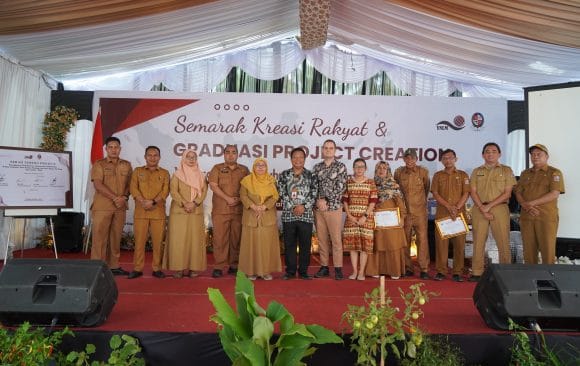 DSC02530_11zon Graduasi dan Serah Terima Program CREATION di Deli Serdang